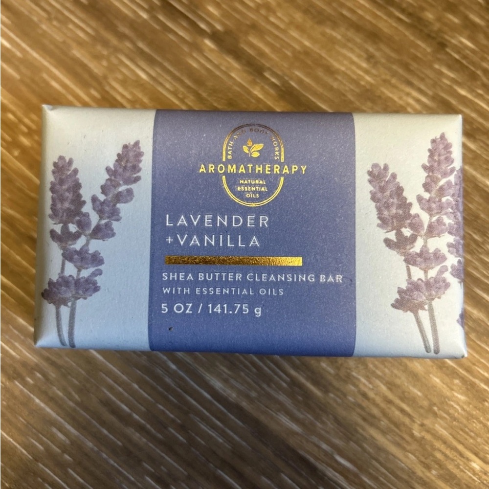 💙Bath & Body Works Lavender + Vanilla Shea Butter Cleansing Bar Soap 5 Oz.